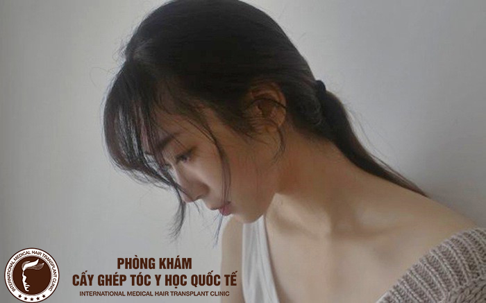 Lông vùng kín thưa có bị vô sinh không?